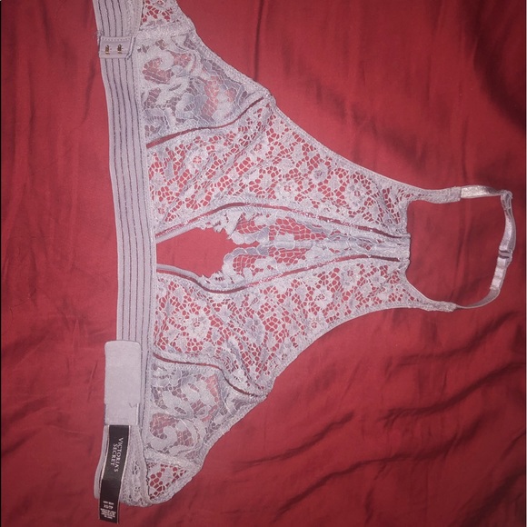 VS Lace keyhole bralette NWOT - Picture 2 of 6